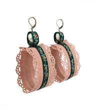 Load image into Gallery viewer, Vintage Ribbon Layer Earrings
